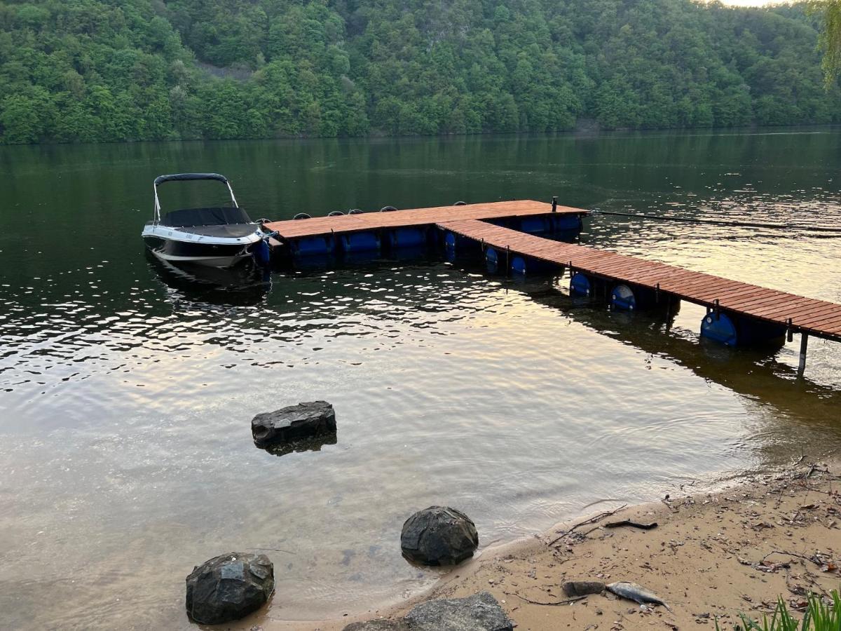 Hotel Hladina Nebrich Bagian luar foto