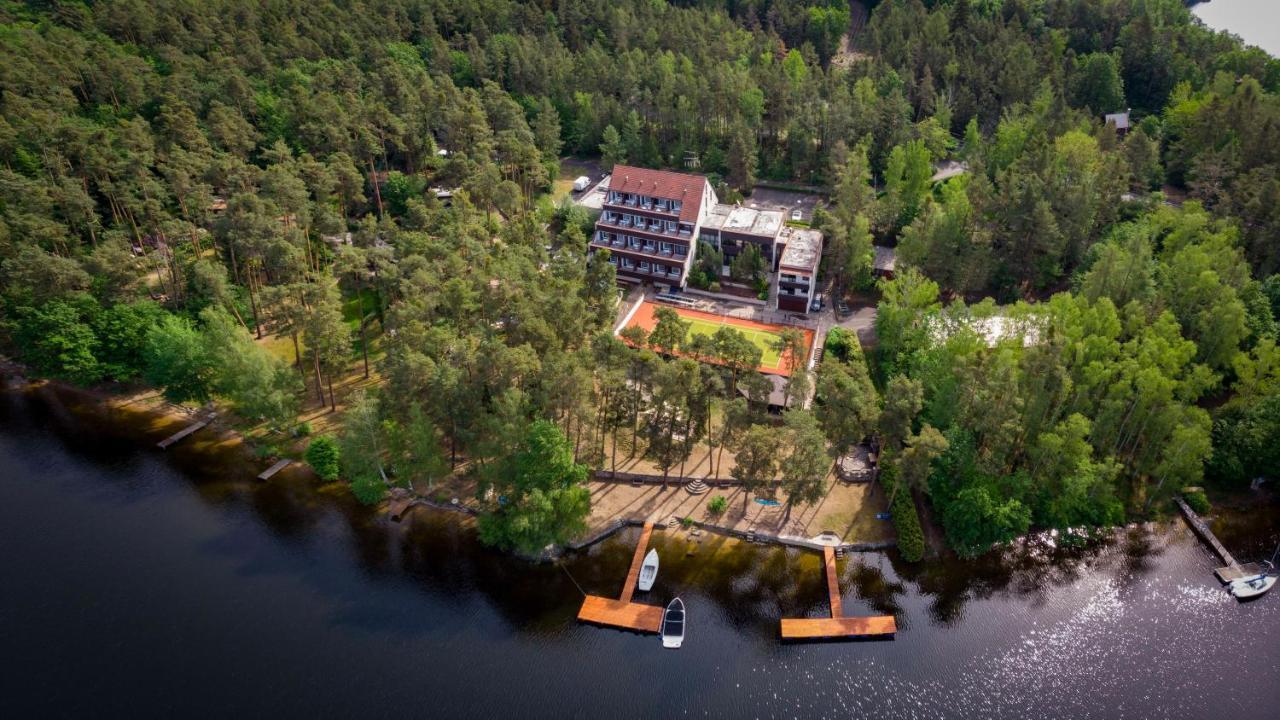Hotel Hladina Nebrich Bagian luar foto